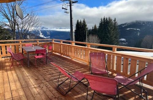 La Lechere Ski Chalet | Family-Friendly Chalet with Garden & WiFi near La Lechere