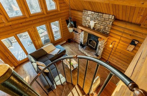 Saint-Faustin-Lac-Carre Ski Chalet | Discover Chalet Chaleuron in Saint-Faustin-Lac-Carré