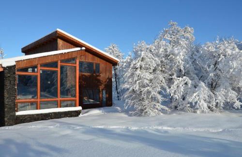 Pinto House | Elegant Chalet Ciprés with Pool, Spa & Top Guest Ratings