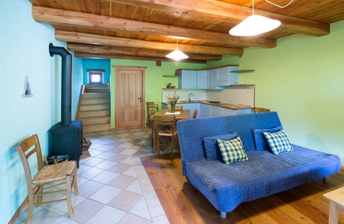 Marmora Ski Chalet | Scenic Chalet 'Civico 7' with Mountain Views & Wi-Fi