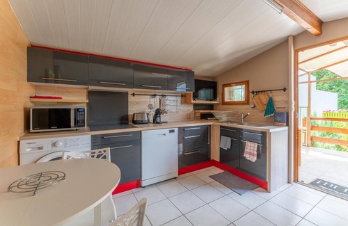Venasque Ski Chalet | Mountain View Chalet "Clos Des Fontaines" with Pool & Wi-Fi
