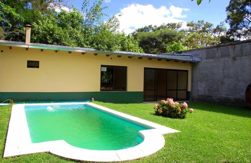Villa San Lorenzo House | Relaxing Chalet with Pool for 6 in Beautiful Salta