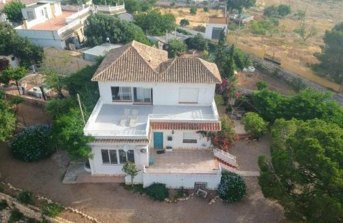 Galifa House | Charming Chalet with Pool near Cartagena Beach