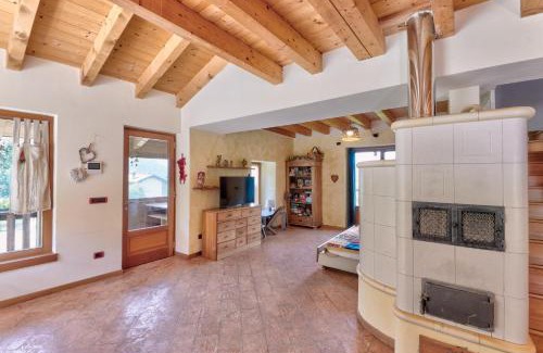 Colico Ski Chalet | Scenic Chalet with Pool and Ocean View, Rated 9.5/10