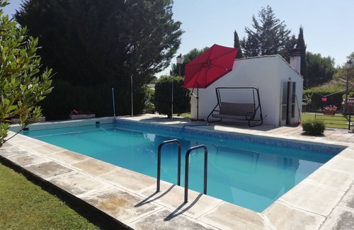 Grijota Ski Chalet | Private Pool Retreat: Guest Rated 9/10 for Family Fun