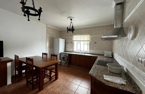 Jerez de la Frontera House | Inviting Chalet with Private Pool - Family and Pet Friendly