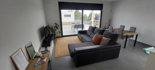 El Catllar House | Relaxing Chalet with Pool, Terrace, and BBQ Area