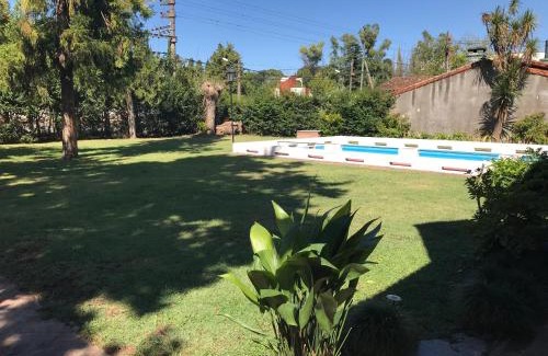 Pilar Centro House | Chalet con Piscina y Quincho para eventos