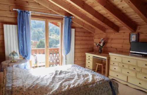 Demi-Quartier Ski Chalet | Chalet Demi-Quartier: Family-Friendly Retreat for 14 Guests