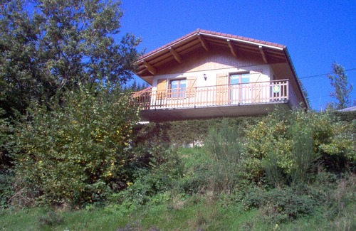Rochesson Cottage | Family-Friendly Gite Rochesson with 3 Bedrooms for 7 Guests