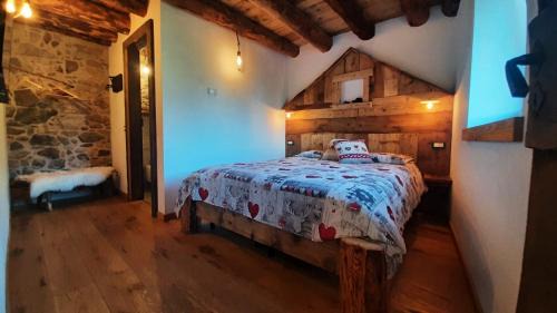 Vezza d'Oglio House | Discover Chalet Cormignano: 4-Star Stay with Spa & Hot Tub