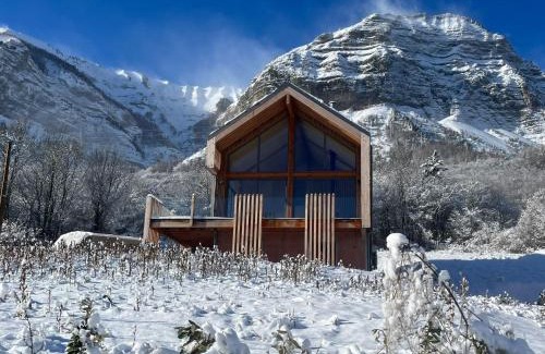 La Fare-en-Champsaur Ski Chalet | Experience Chalet Coste Belle: Top-Rated Wellness Retreat