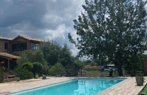 Les Mages Ski Chalet | Chalet Cosy with Pool: Family-Friendly & Pet Welcoming