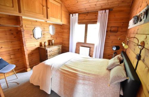 Mesnil Sous Les Cotes Ski Chalet | Cozy Chalet: A Peaceful Retreat for Families