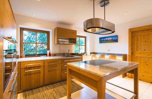 Zell am See House | Convenient Family Getaway at Chalet Crown of the Alps