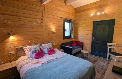 Fougerolles-Saint-Valbert House | Chalet détente avec Spa et animaux admis près de Plombières-les-Bains - FR-1-583-498