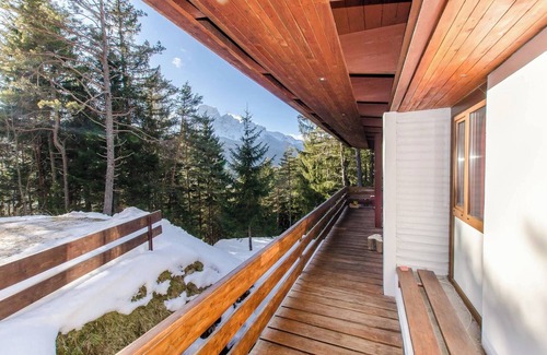 Borca di Cadore Apartment | Discover Chalet d'autore: Pool, Spa & Family Friendly!