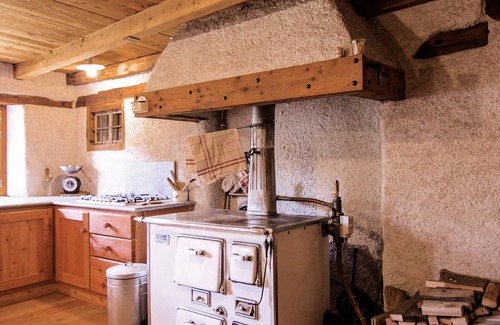 Lanslebourg-Mont-Cenis Ski Chalet | Relaxing Retreat at Chalet D'alpage Near Mont-Cenis Lake
