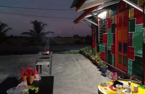 Sabak Bernam District Ski Chalet | Relax at Chalet D'sawah with Private Pool & Family-Friendly Fun