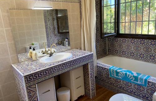 Province of Toledo House | Pet-Friendly Chalet Dani with Pool, 5 Min from Puy Du Fou