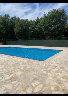 Gassin Ski Chalet | Relaxing Retreat: Chalet dans le vert with Ocean Views