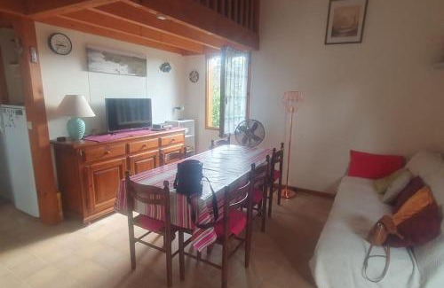 Soulac-sur-Mer Ski Chalet | Discover a Family-Friendly Chalet in Leisure Park 0102