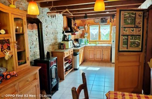 Le Biot Ski Chalet | Relaxing Chalet with Jacuzzi and Garden Near Ski Slopes