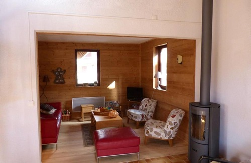 Les Orres Ski Chalet | Cozy 4-Bedroom Chalet with Garden near Les Orres Pistes