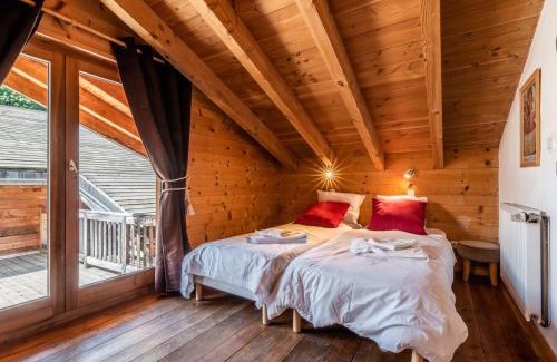 Les Gets Ski Chalet | Family-Friendly Chalet with Jacuzzi & Wi-Fi near Ski Lifts