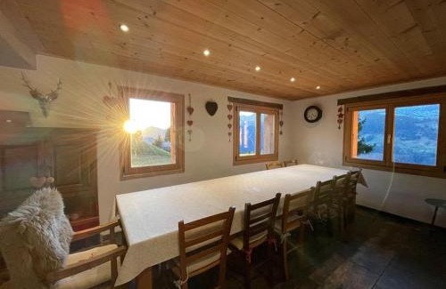 Crest-Voland Ski Chalet | Elegant Chalet for 12 with Hammam & Game Room Near Saisies