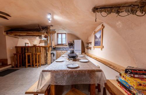 Celliers Ski Chalet | Enchanting Chalet De Charme in the Mountains