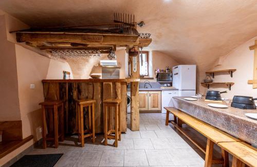 Celliers Ski Chalet | Enchanting Chalet De Charme in the Mountains