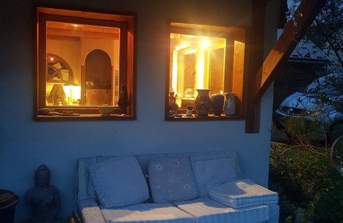 Les Vigneaux Ski Chalet | Inviting Chalet de Charme: Family-Friendly with a Kitchen