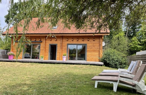 Quend Ski Chalet | Family Retreat by the Ocean with Pool and Spectacular Views