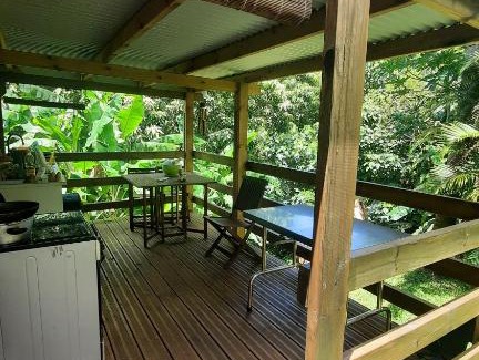 Saint-Philippe Apartment | Experience Family-Friendly Stays at Chalet de la Mer Cassée