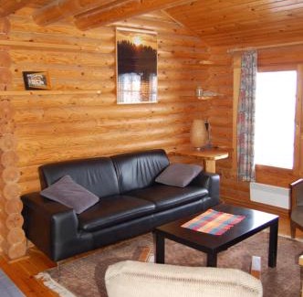 Estavar Ski Chalet | Child-Friendly Chalet de Llivia with Exceptional Reviews