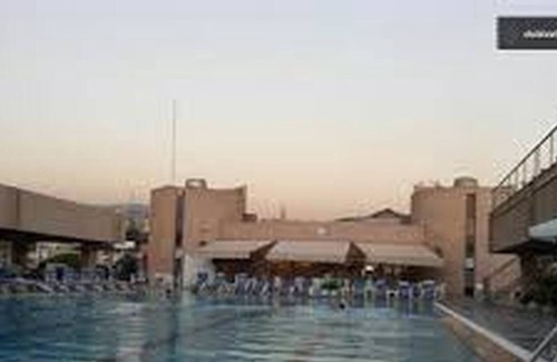 Zouk Mosbeh Apartment | Chalet De Luxe In Siwar Resort, 2br, Near Rimal