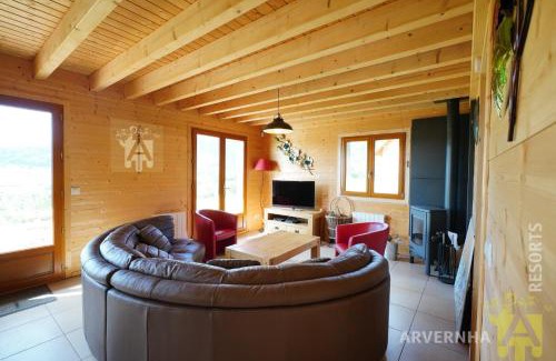Chambon-sur-Lac Ski Chalet | Inviting Chalet de Solene: Pet-Friendly Getaway Awaits