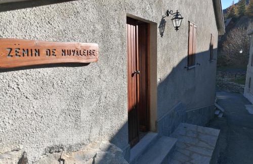 Moncenisio Apartment | Enchanting Chalet del paese Incantato: Rated 9.3/10