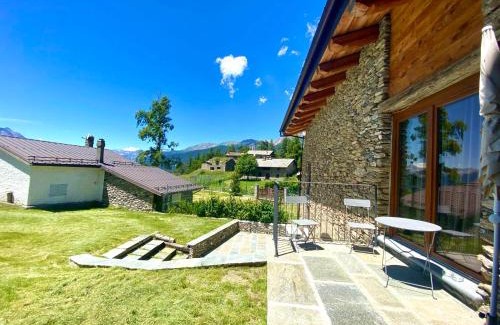 Oulx Apartment | Pet-Friendly Getaway at Chalet Del Sole - Rated 9.1/10