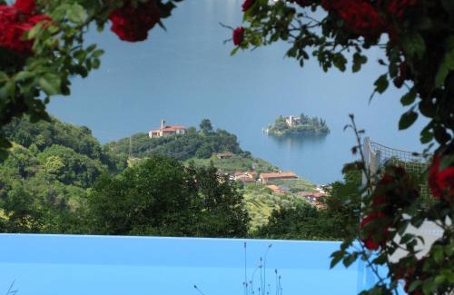Marone Apartment | Discover Chalet della Rota: Family-Friendly Oceanfront Retreat