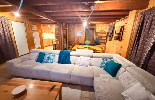 Thollon-les-Memises Ski Chalet | Chalet Des Charmes
