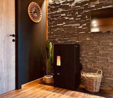 Soulme Ski Chalet | Pet-Friendly Retreat at Chalet des Faisans for Families