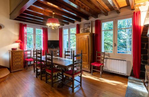 Superbolquere House | Family-Friendly Retreat at Chalet des Melezes