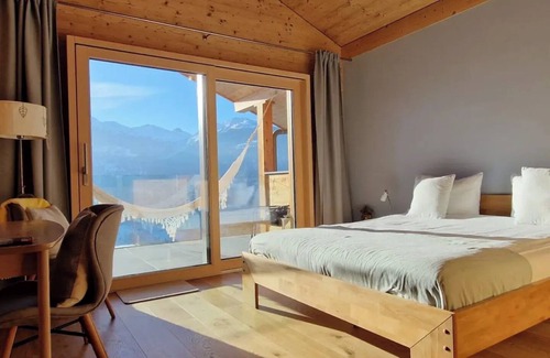 Montana Bed & Breakfast | Unforgettable Stay at Chalet Diognysos B&B with Spa & Dining