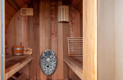 Nendaz Ski Chalet | Discover Chalet Dolce Cabane: 4-Star Pet & Child Friendly Retreat