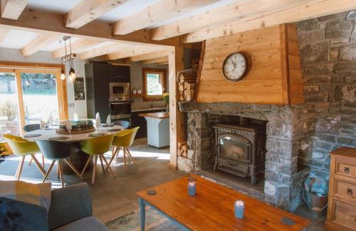 Saint-Jean-dʼAulps Ski Chalet | Pet-Friendly Chalet Dranse Skibike - Rated 9.3/10