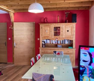 Menetrux-en-Joux Ski Chalet | Chalet du hérisson
