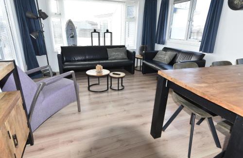 Municipality of Ameland Ski Chalet | Oceanfront Retreat at Chalet Duinzicht G68 Ameland