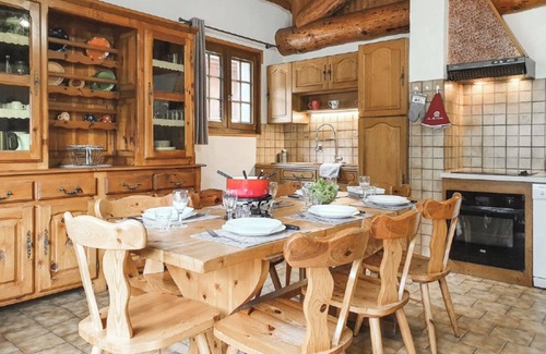 Val Cenis Ski Chalet | Chalet 'Eterlou' with Mountain View, Balcony and Wi-Fi